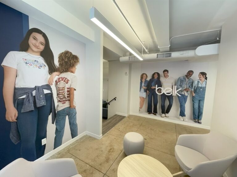 Belk — Corporate office wall graphics & environmental branding